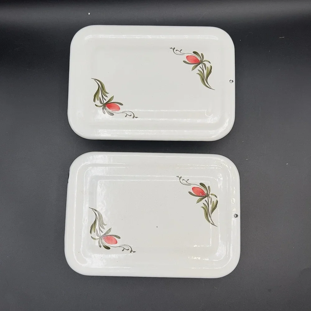 VTG White Floral Design Enamelware Refrigerator Box w/ Lid 7x5x2 Farmhouse
